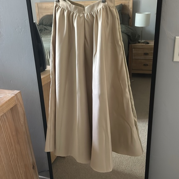 The Keaton Satin Skirt - Picture 5 of 8
